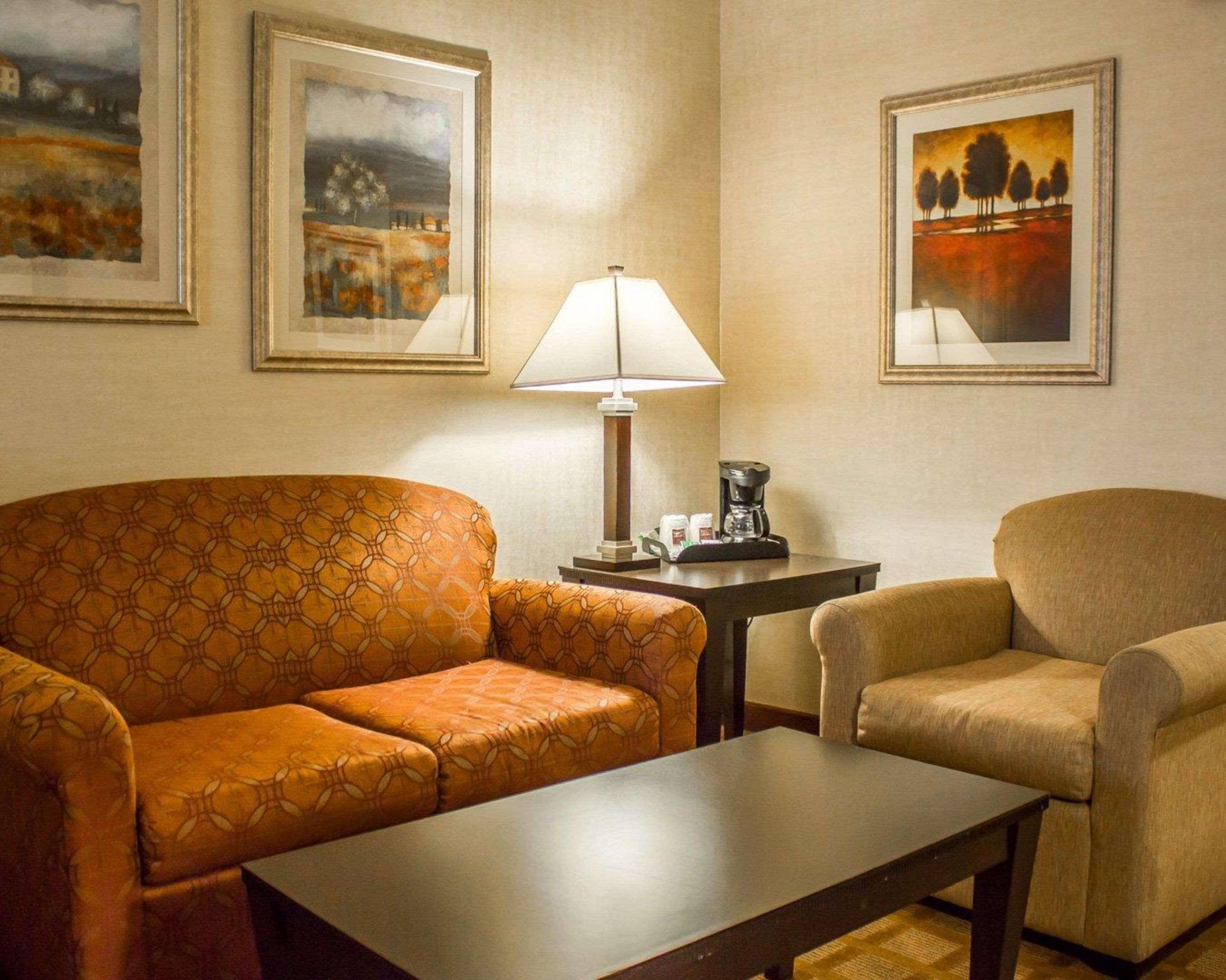 Comfort Suites Edinboro Exterior foto